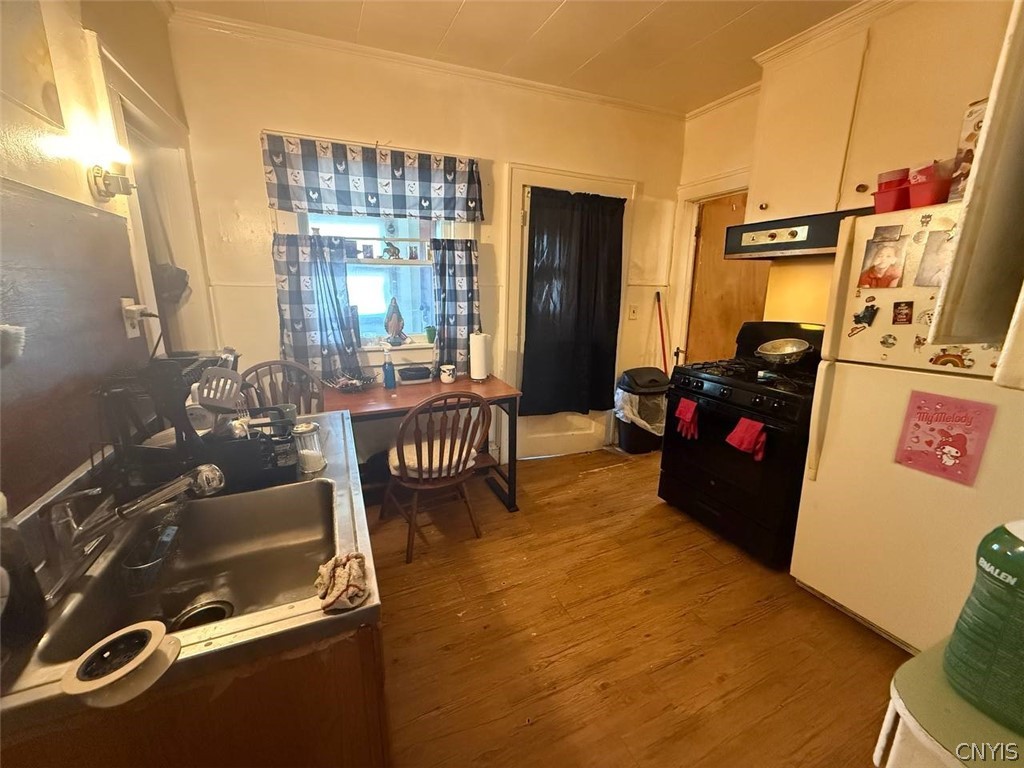 159 Murray Street Binghamton, NY 13905 - Photo 8 of 31 unit 1 kitchen