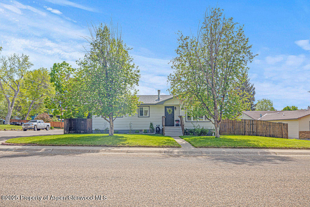 795 Pershing Street Craig, CO 81625 - Photo 3 of 57 795Pershing-62
