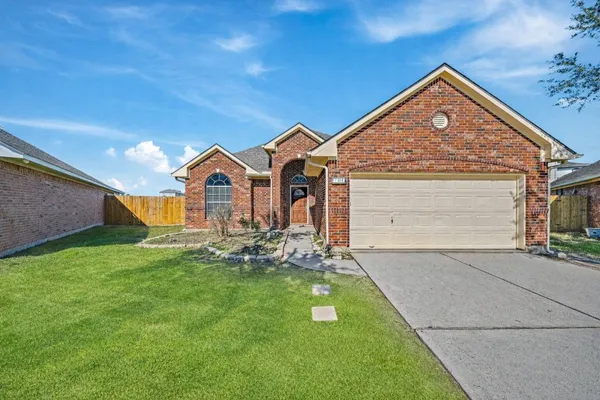 $2,100 | 7202 Lyndhurst Village Lane, Spring, TX 77379