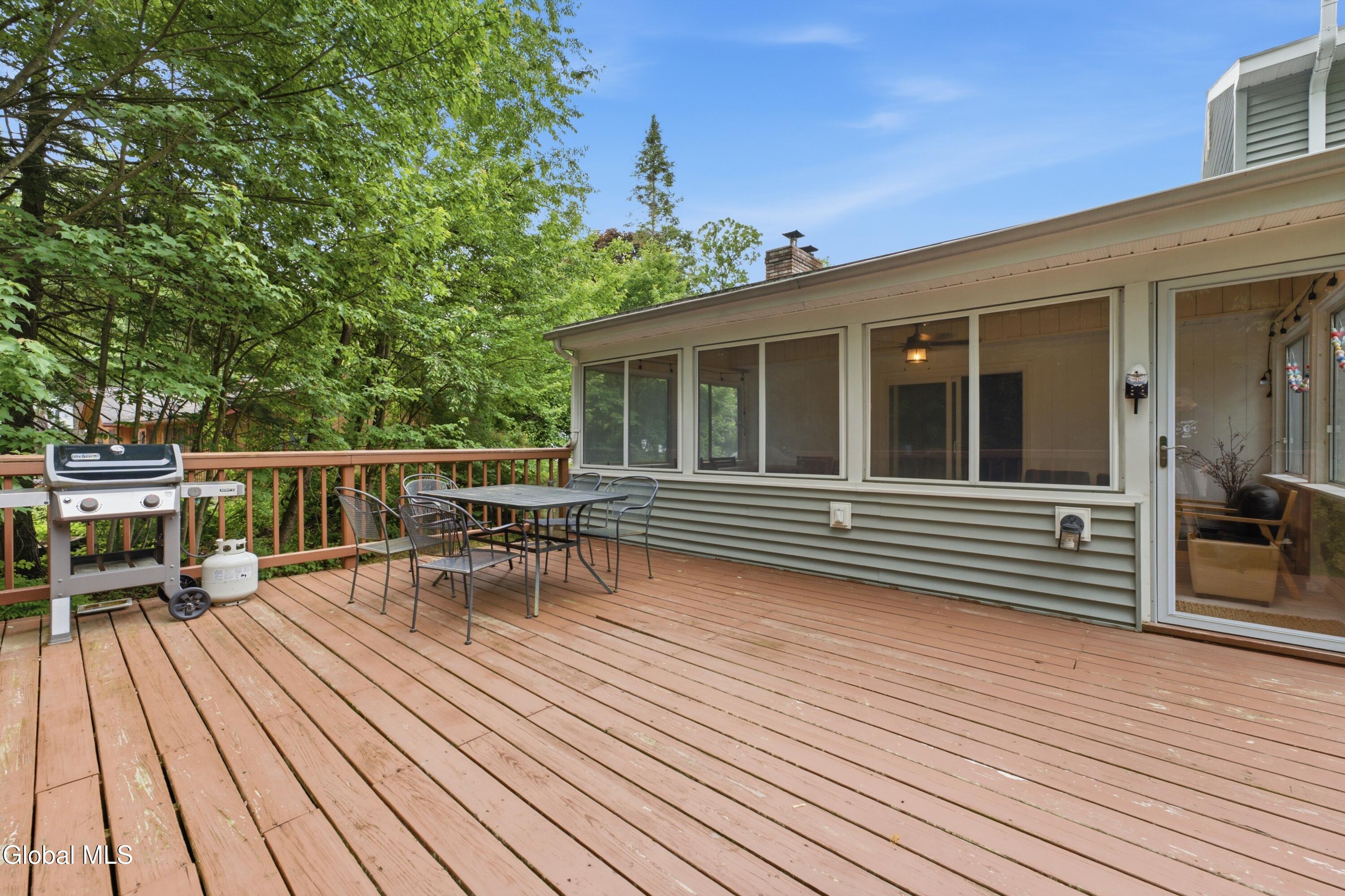 32 Kings Road Lake George, NY 12845 - Photo 29 of 37 DOD04856