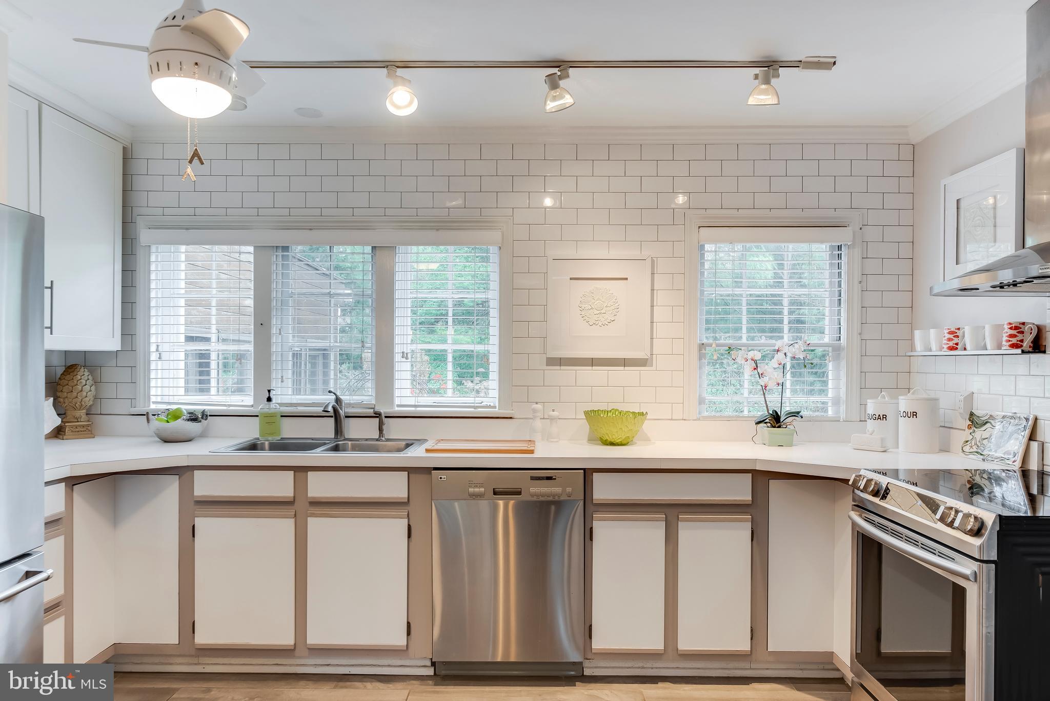 2012 Elmwood Road Annapolis, MD 21409 - Photo 3 of 56 Gallery Image 3
