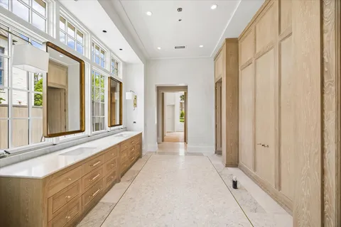 $7,995,000 | 19 Willowron Drive, Houston, TX 77024
