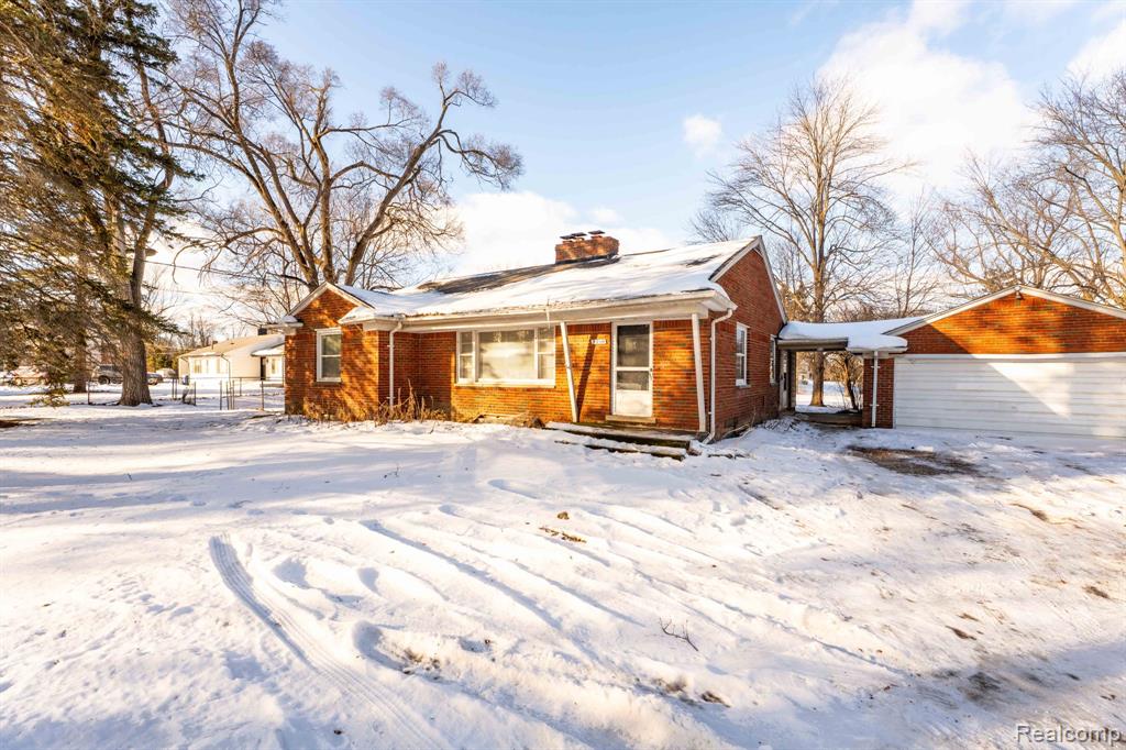 2580 Walnut Lake Road West Bloomfield, MI 48323 - Photo 2 of 22