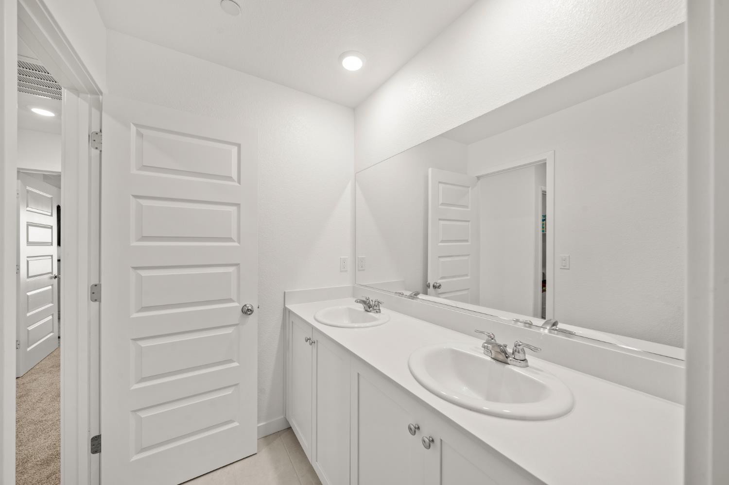 8488 Anker Way Elk Grove, CA 95757 - Photo 27 of 53