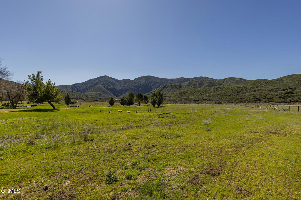 7343 Rose Valley Road Ojai, CA 93023 - Photo 45 of 50 a view of an ocean and a mountain
