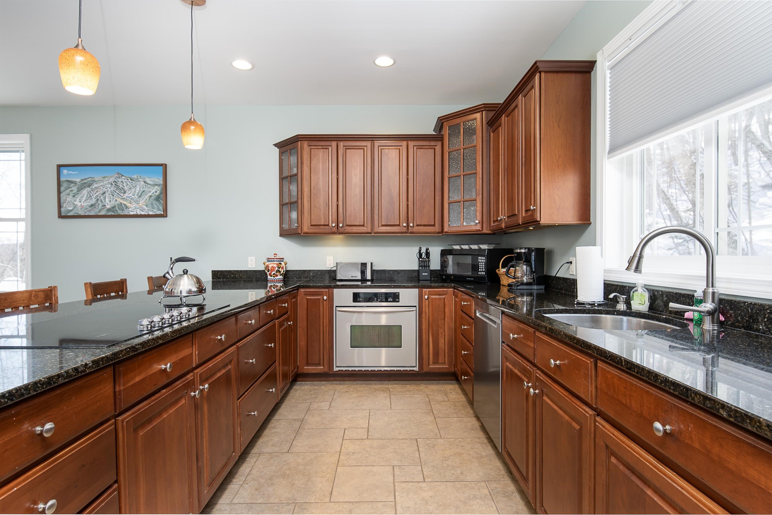 563 Rim Road Killington, VT 05751 - Photo 13 of 58