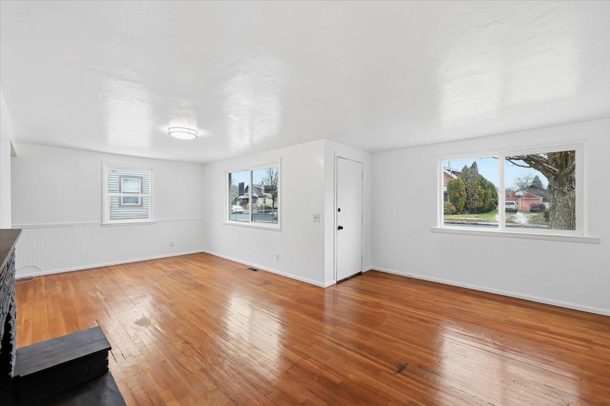 1603 North Magnolia Street Spokane, WA 99207 - Photo 5 of 24