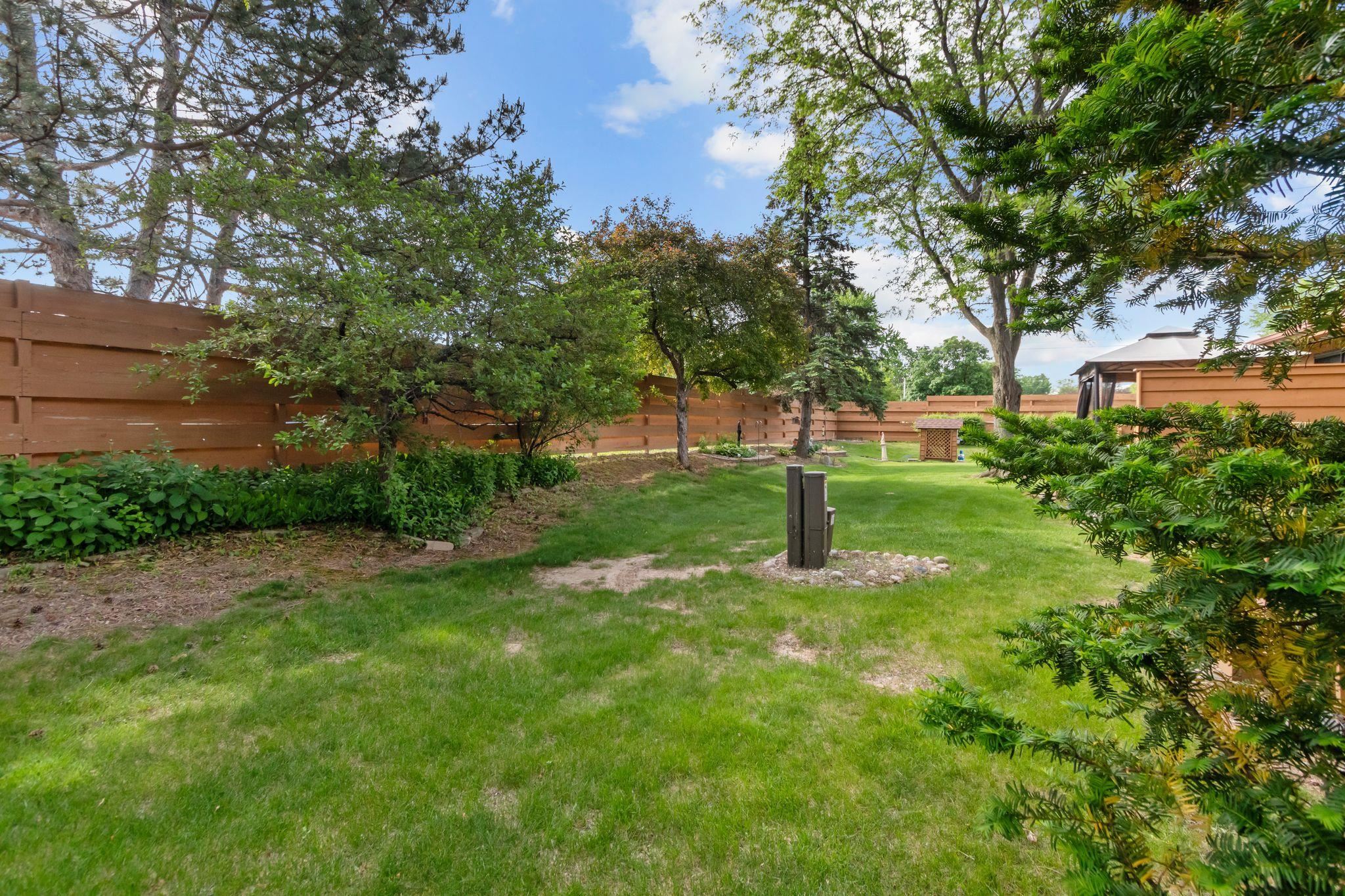933 East Windfield Place, Unit B Appleton, WI 54911 - Photo 31 of 32