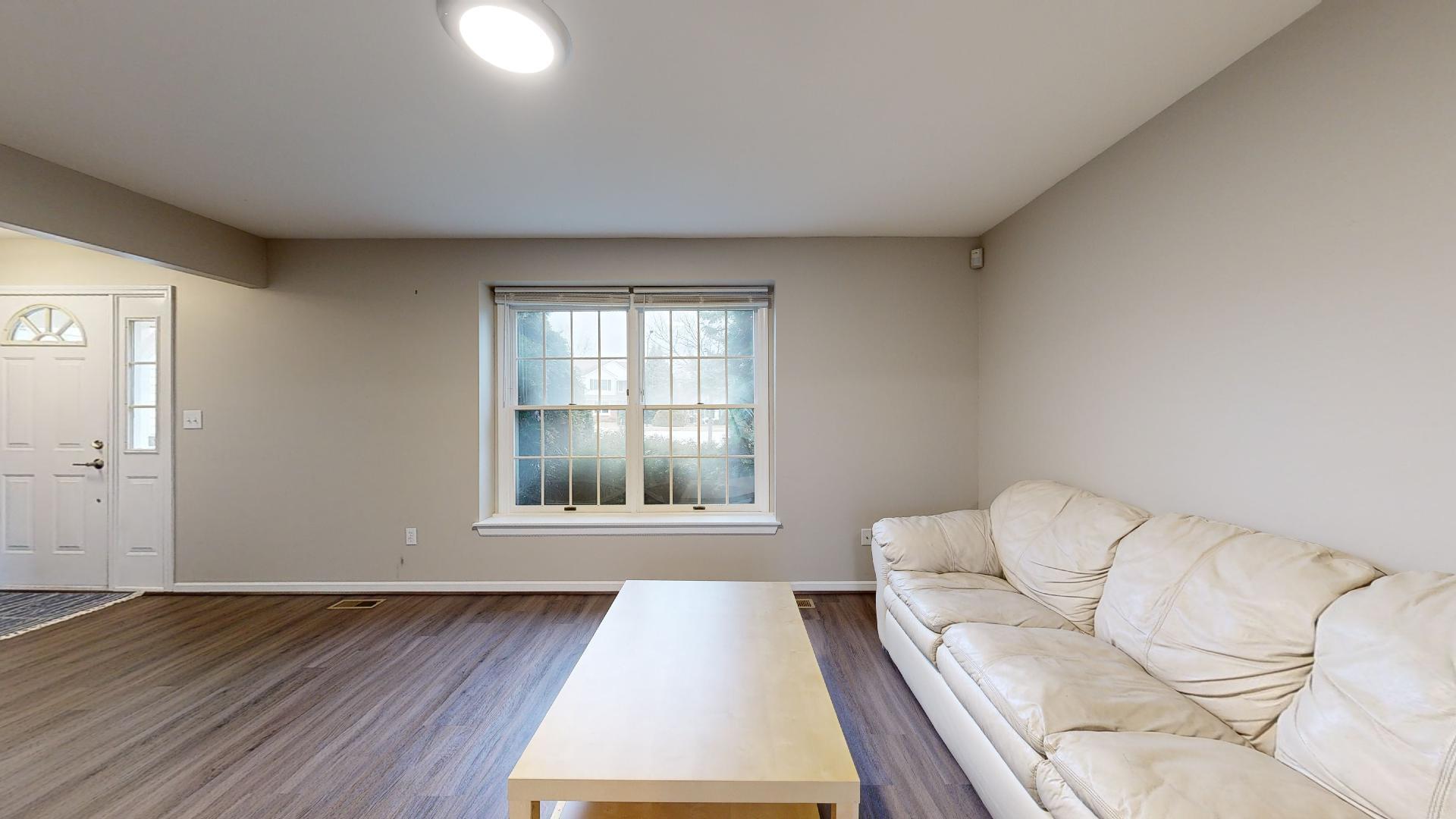 3129 Fawnmeadow Court Ann Arbor, MI 48105 - Photo 8 of 22 Living Room