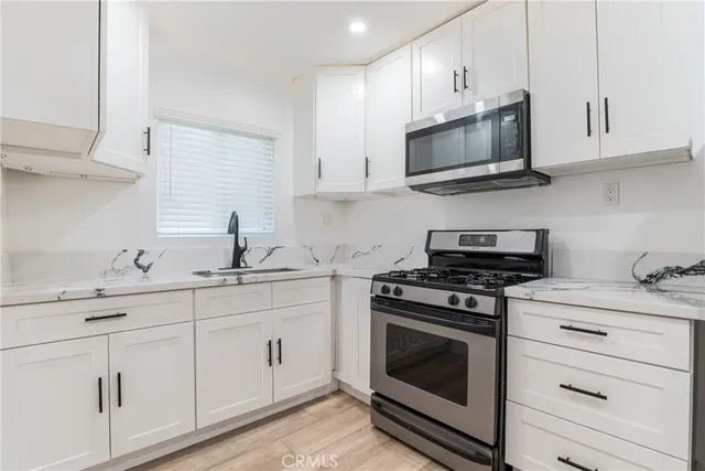 $2,600 | 7348 Florence Avenue, Unit 4, Downey, CA 90240