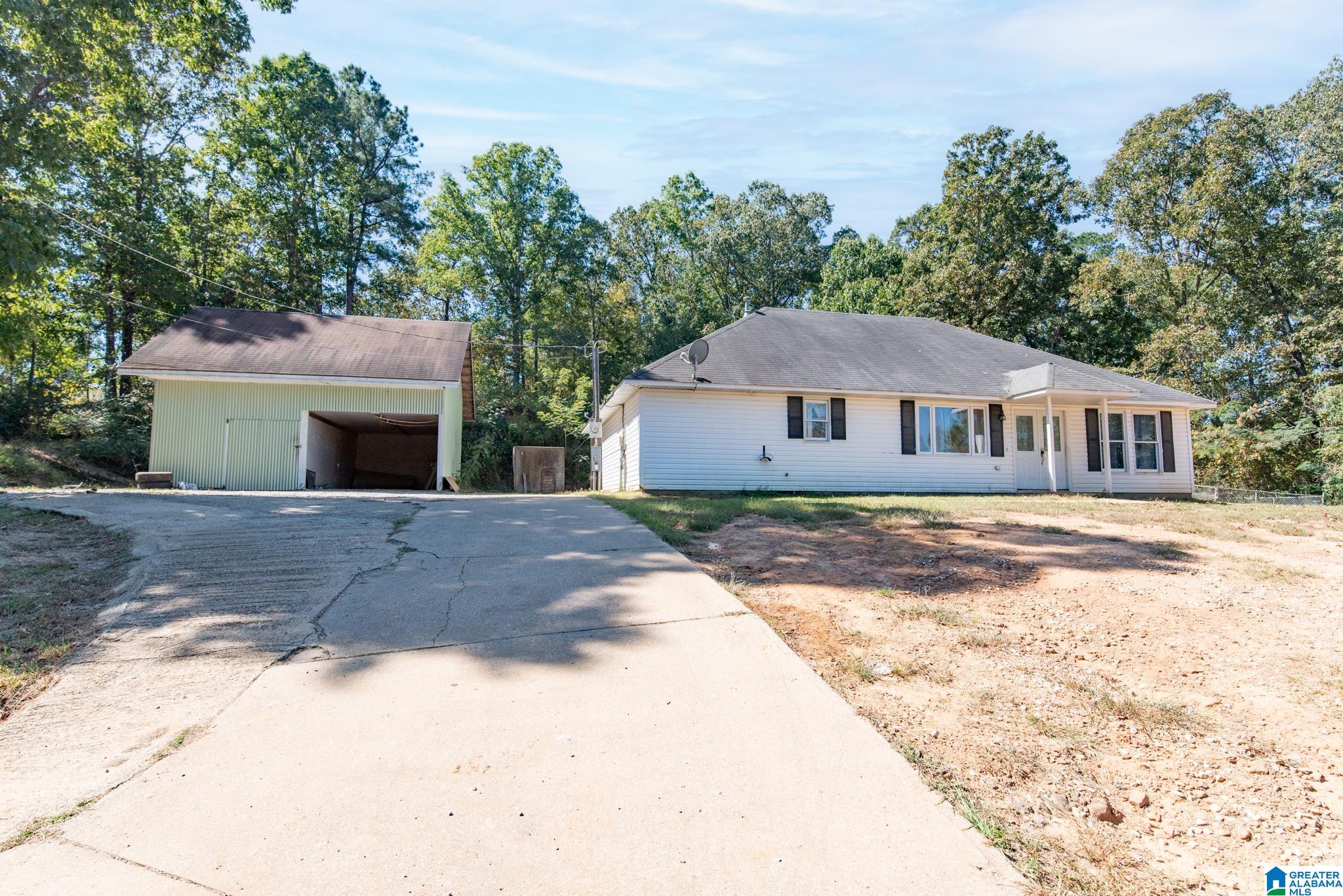 40 Ruth Lane West Blocton, AL 35184 - Photo 3 of 28