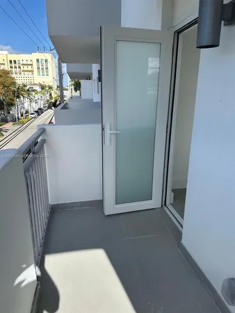 $2,950 | 360 Meridian Avenue, Unit 3E, Miami Beach, FL 33139