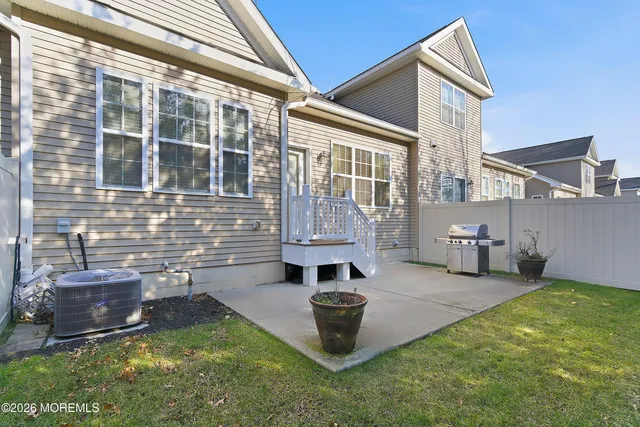 $695,000 | 51 Traditions Place, Monroe Township, NJ 08831