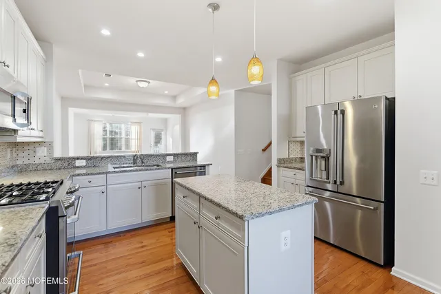 $695,000 | 51 Traditions Place, Monroe Township, NJ 08831