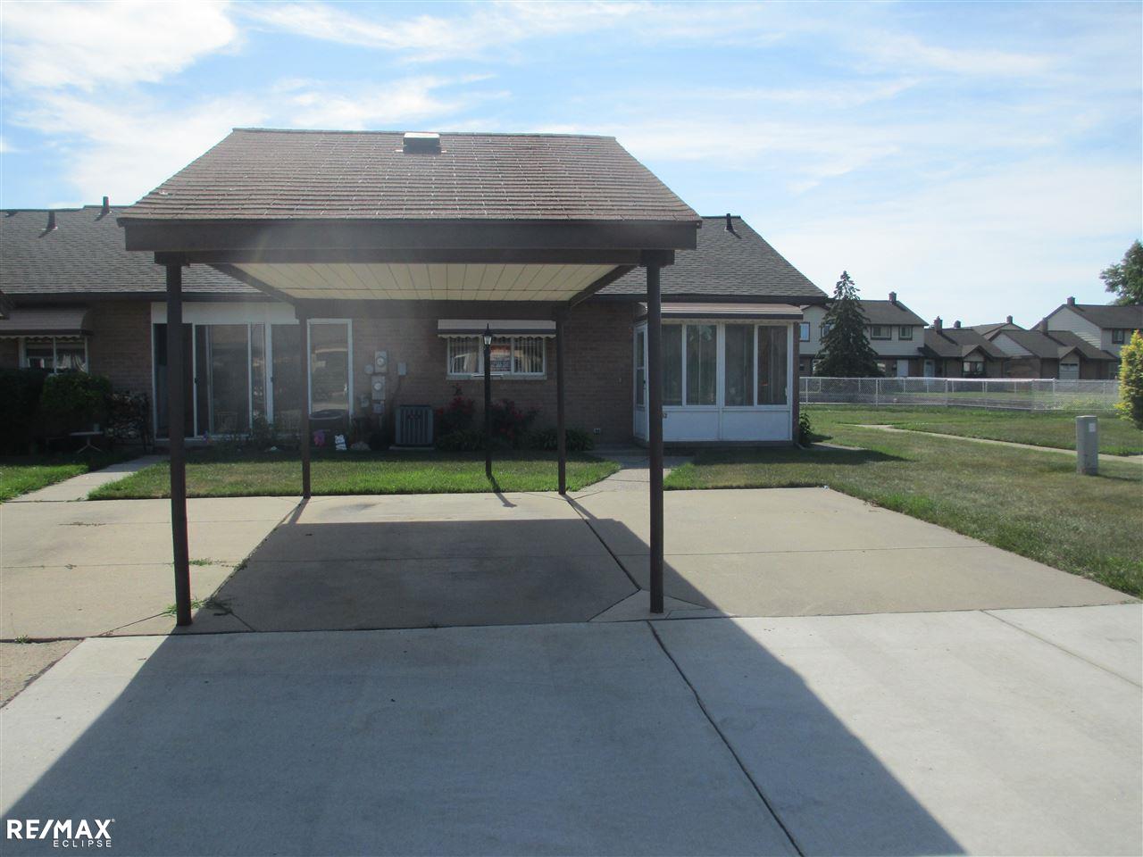 8401 18 18 Mile Road, Unit 252 Sterling Heights, MI 48313 - Photo 4 of 19