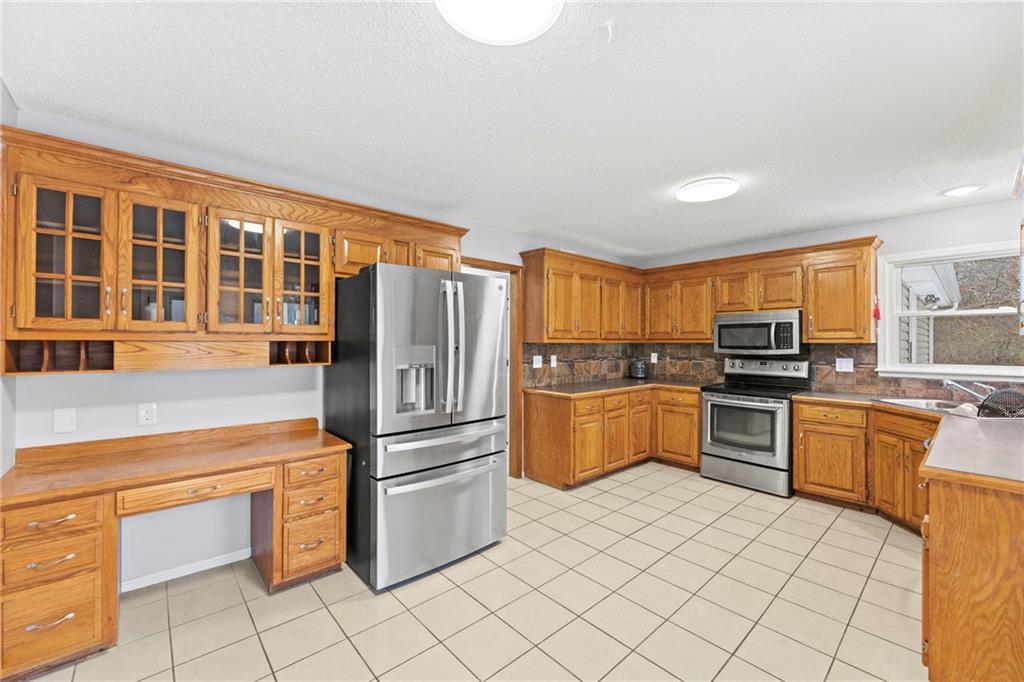 3715 Southwest Kimstin Circle Blue Springs, MO 64015 - Photo 16 of 53