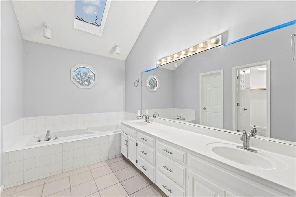 3715 Southwest Kimstin Circle Blue Springs, MO 64015 - Photo 22 of 53