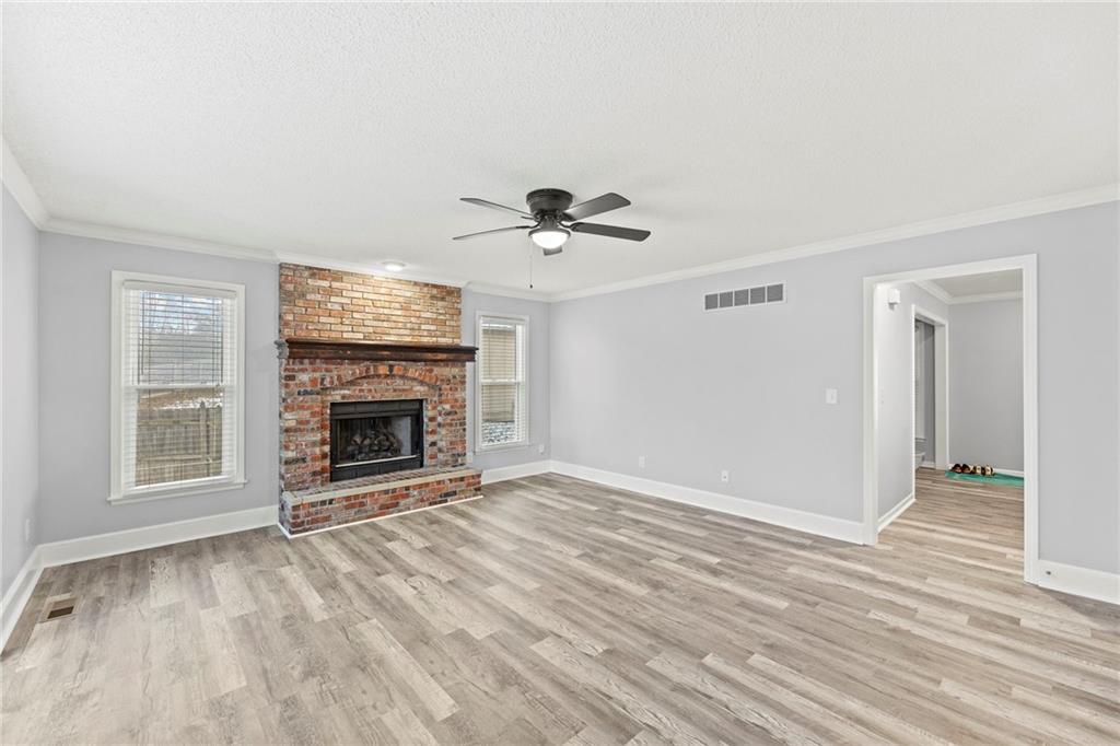 3715 Southwest Kimstin Circle Blue Springs, MO 64015 - Photo 9 of 53