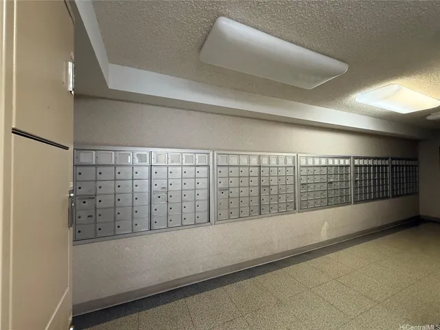 $3,200 | 876 Curtis Street, Unit 2705, Honolulu, HI 96813