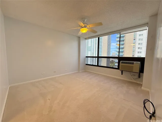 $3,200 | 876 Curtis Street, Unit 2705, Honolulu, HI 96813