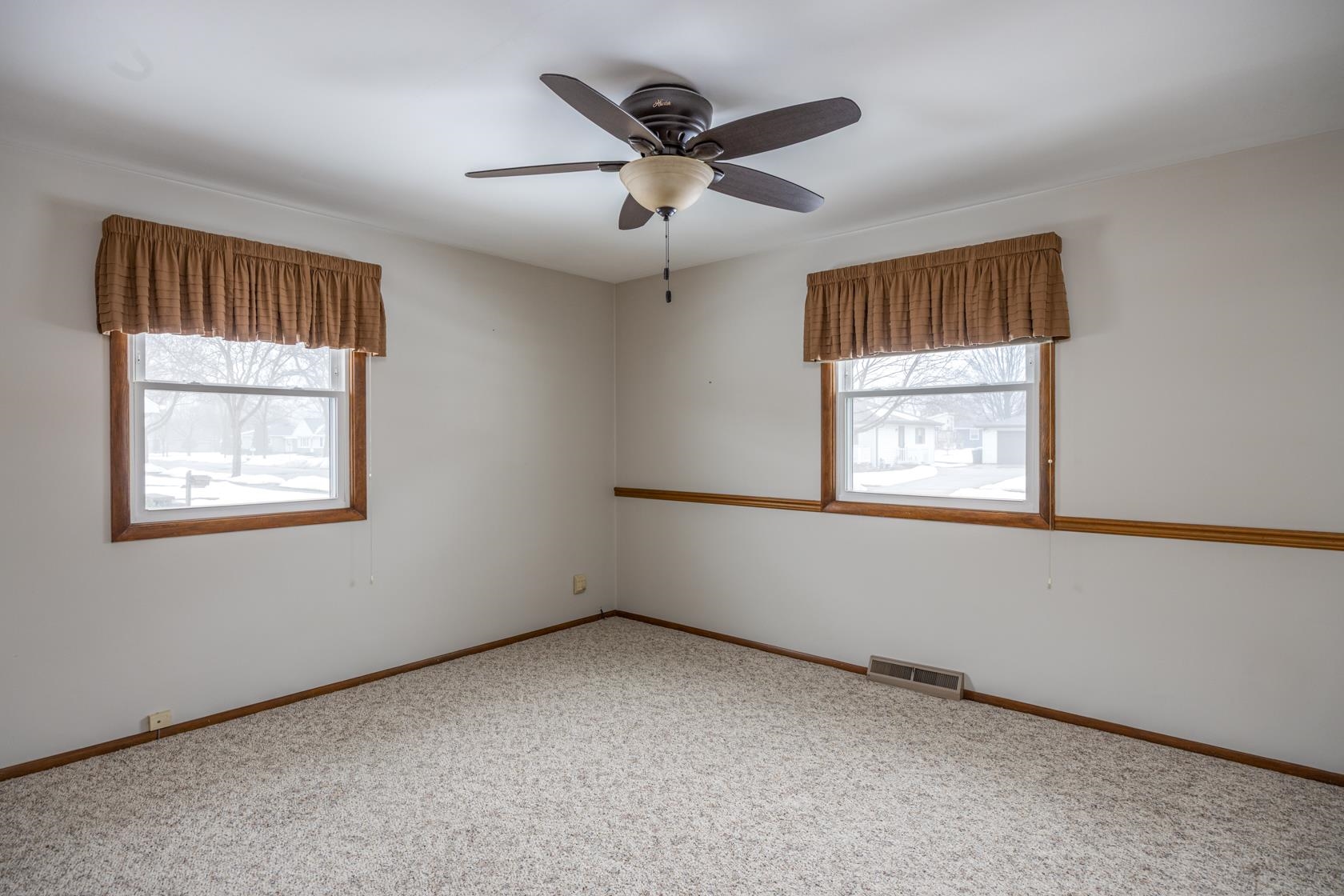 524 Michael Street Combined Locks, WI 54113 - Photo 13 of 37