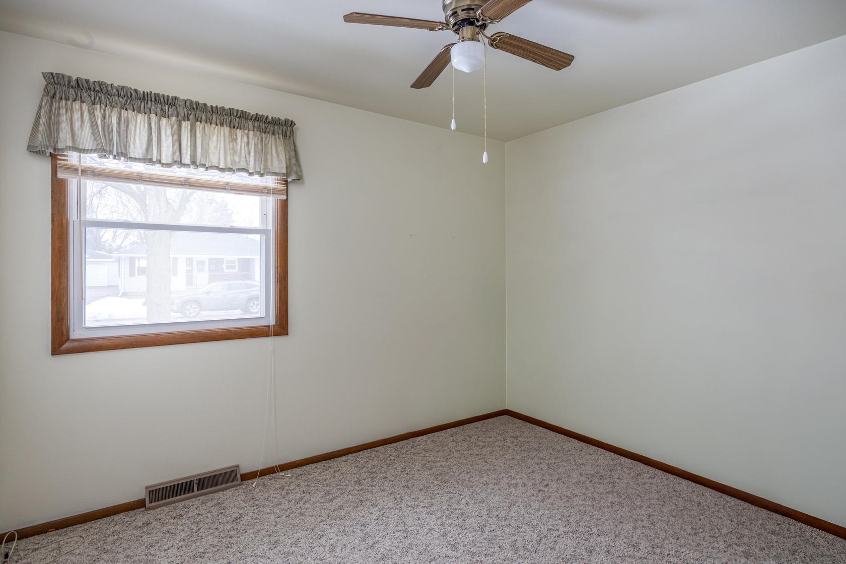 524 Michael Street Combined Locks, WI 54113 - Photo 18 of 37