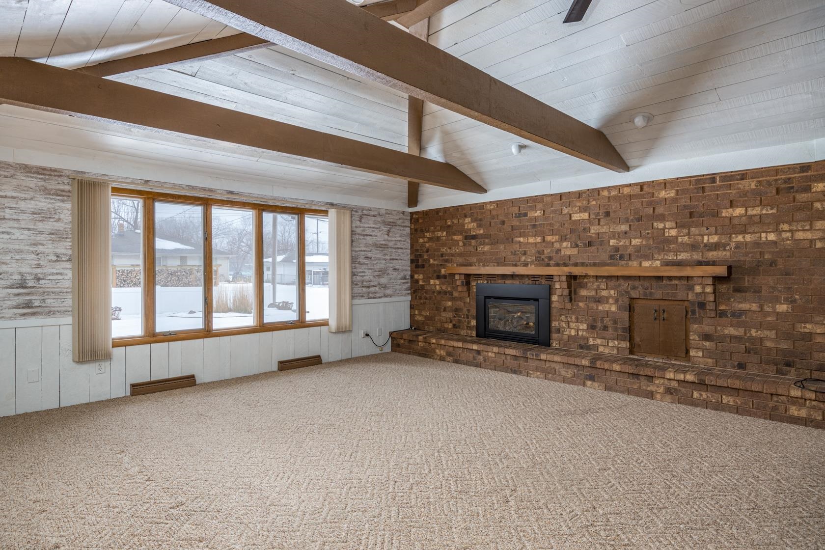 524 Michael Street Combined Locks, WI 54113 - Photo 2 of 37