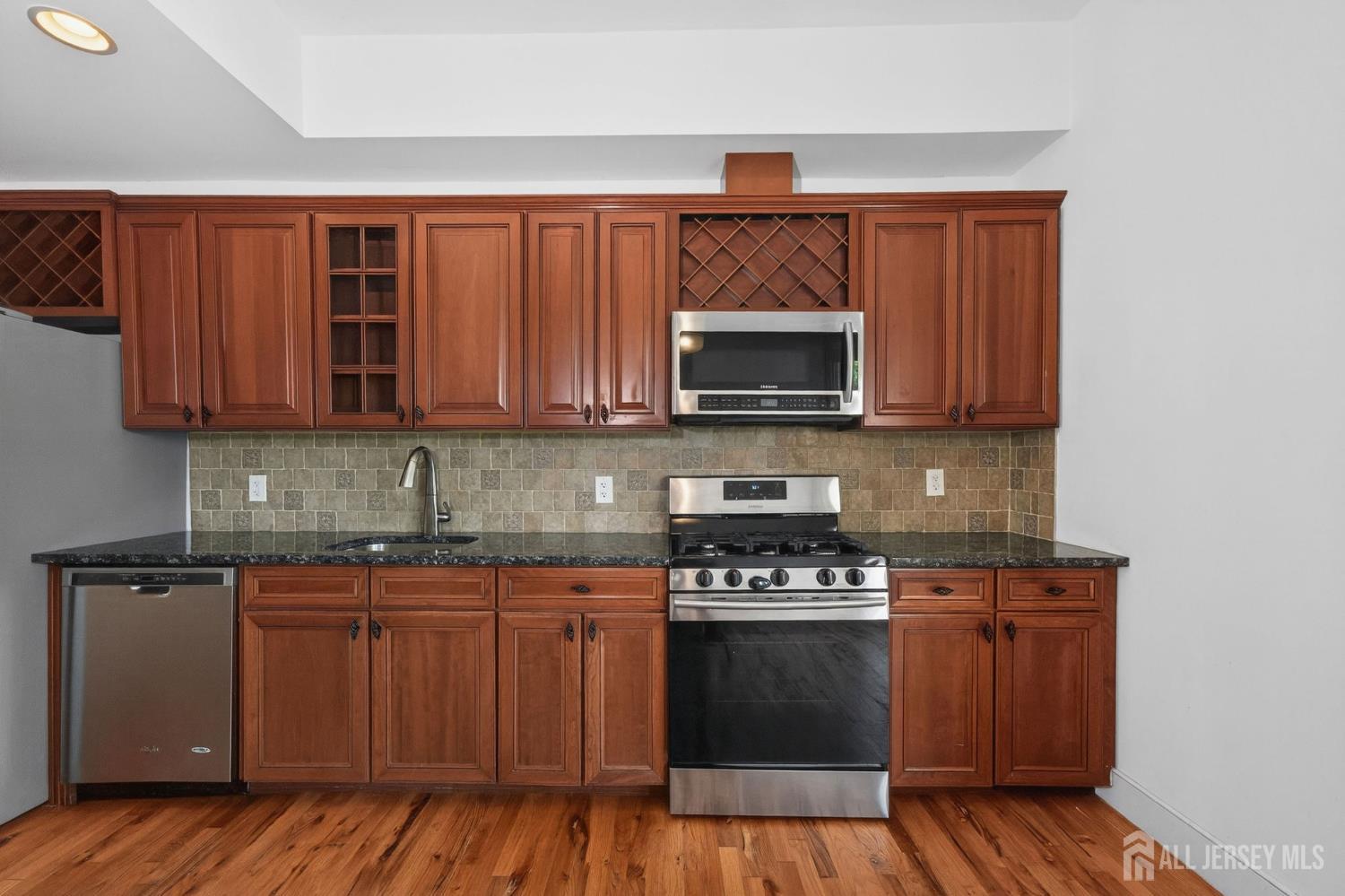 262 Prospect Avenue Dunellen, NJ 08812 - Photo 13 of 65