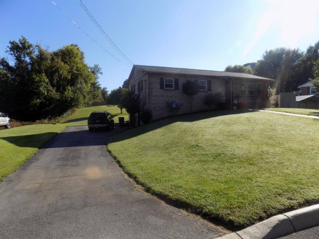 1505 Sun Valley Road Johnson City, TN 37604 - Photo 14 of 36 Photo 14