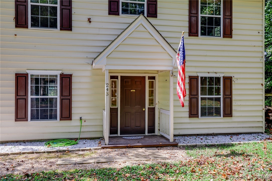 243 Windsor Road Dutton, VA 23050 - Photo 5 of 41