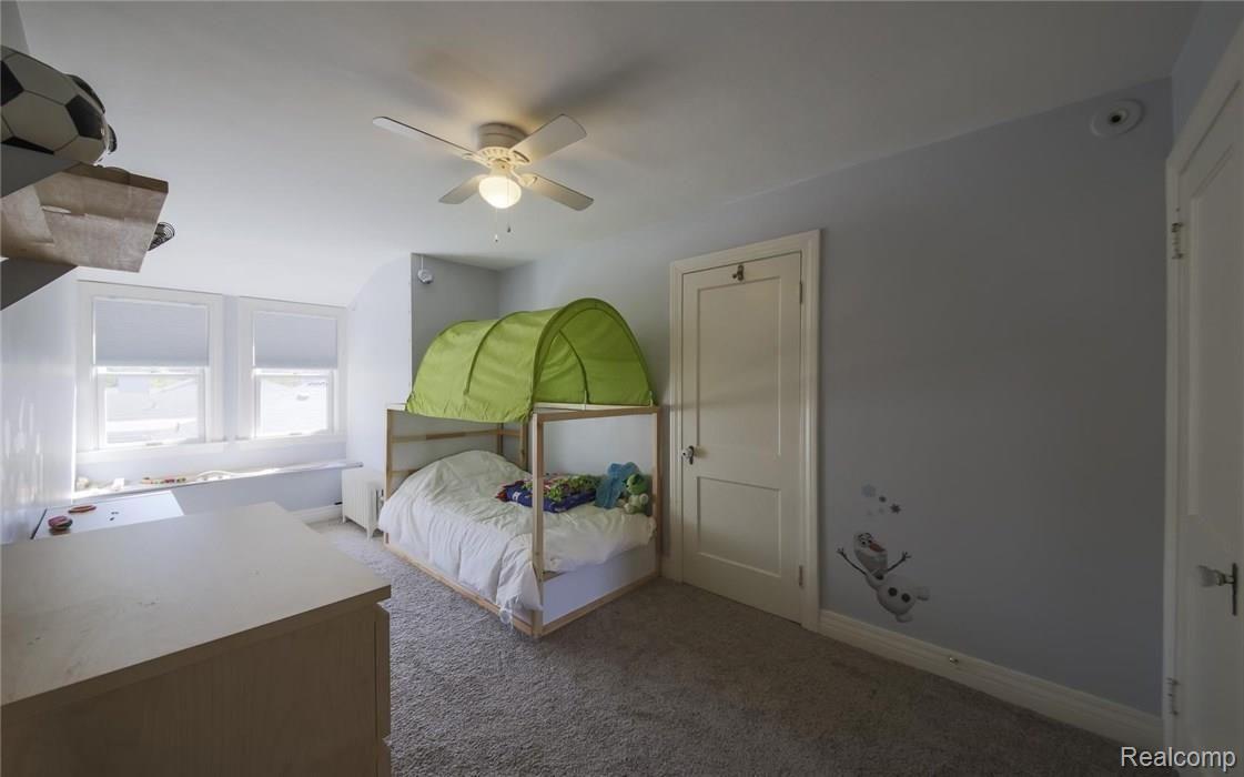 776-778 Trombley Road Grosse Pointe, MI 48230 - Photo 36 of 41 3rd Floor Bedroom