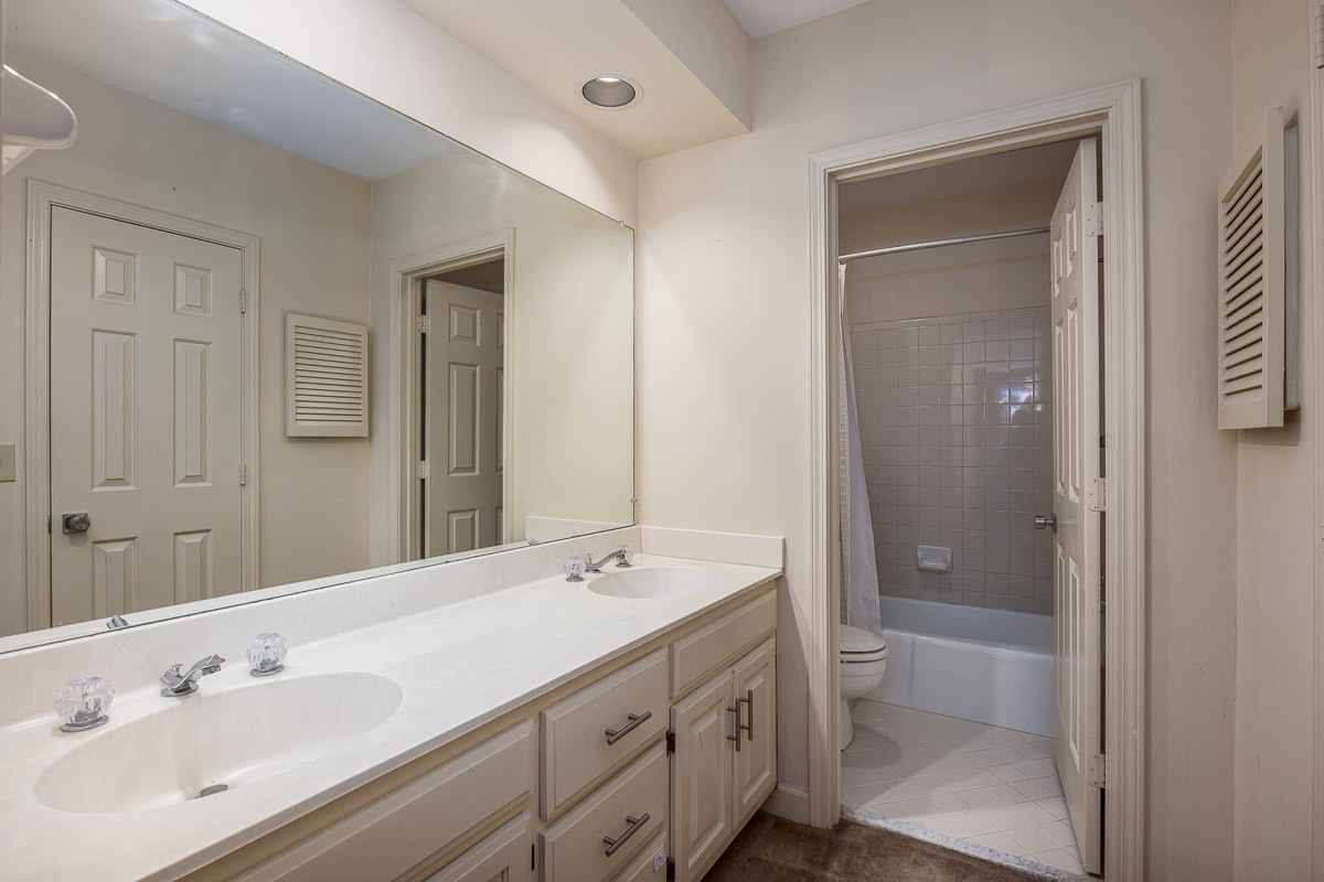8961 Sawyer Brown Road Nashville, TN 37221 - Photo 20 of 31
