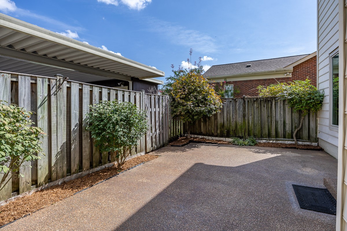 8961 Sawyer Brown Road Nashville, TN 37221 - Photo 28 of 31