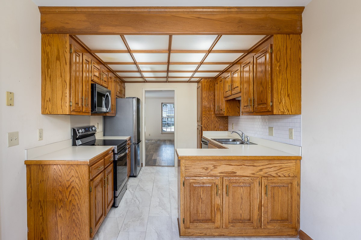 8961 Sawyer Brown Road Nashville, TN 37221 - Photo 9 of 31