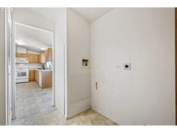 $134,000 | 1699 North Terry Street, Unit 320, Eugene, OR 97402