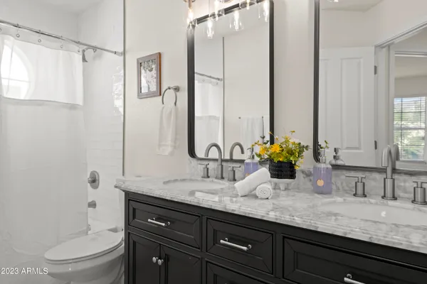 $4,000 | 1143 East Amberwood Drive, Phoenix, AZ 85048