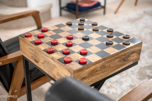 $4,000 | 1143 East Amberwood Drive, Phoenix, AZ 85048