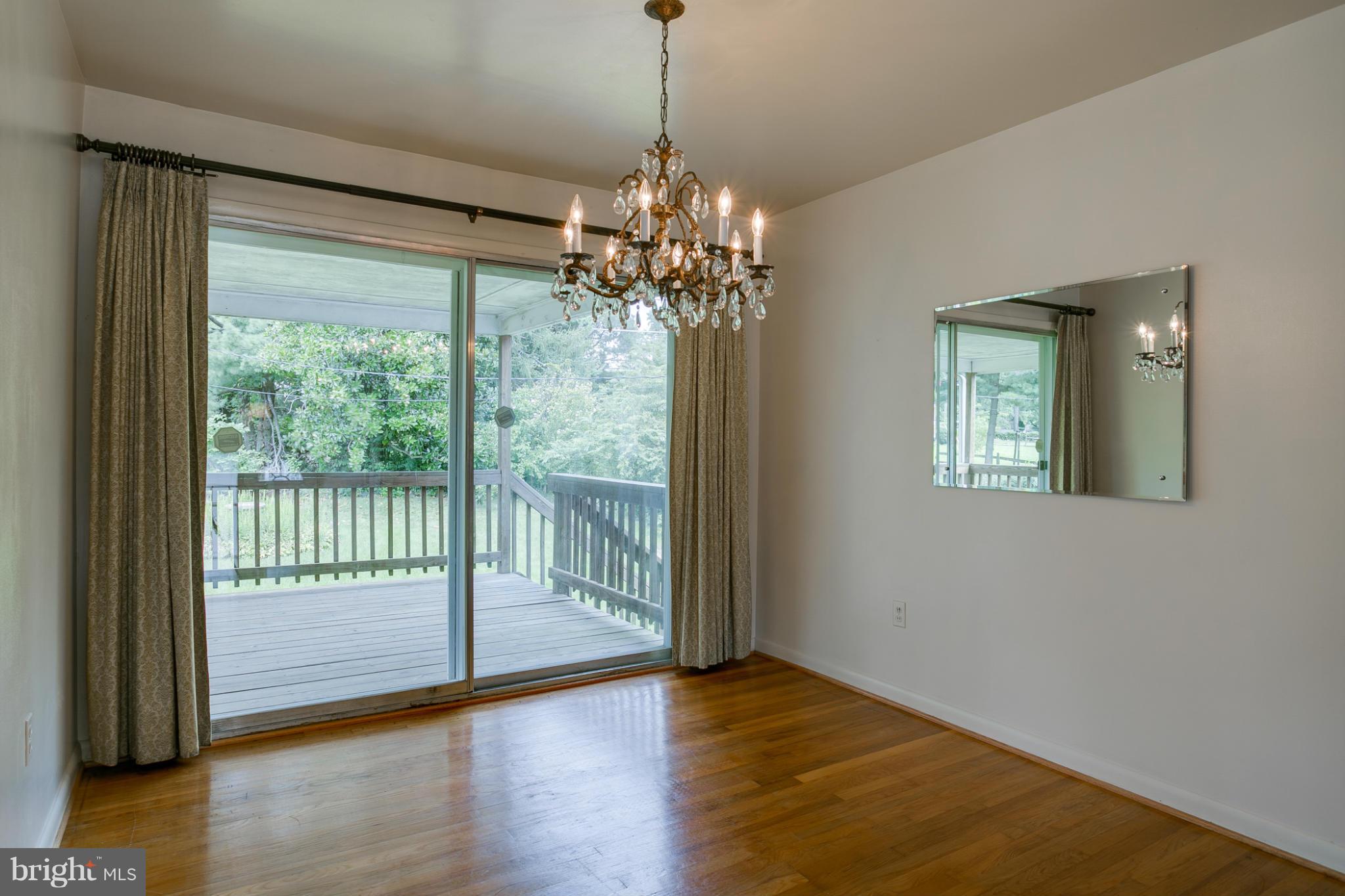 6008 Chesworth Road Baltimore, MD 21228 - Photo 8 of 25 Community