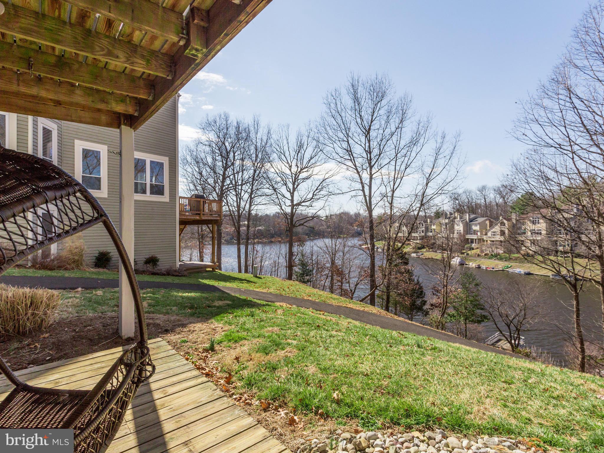 2072 Lake Audubon Court Reston, VA 20191 - Photo 26 of 30 a view of a backyard of the house