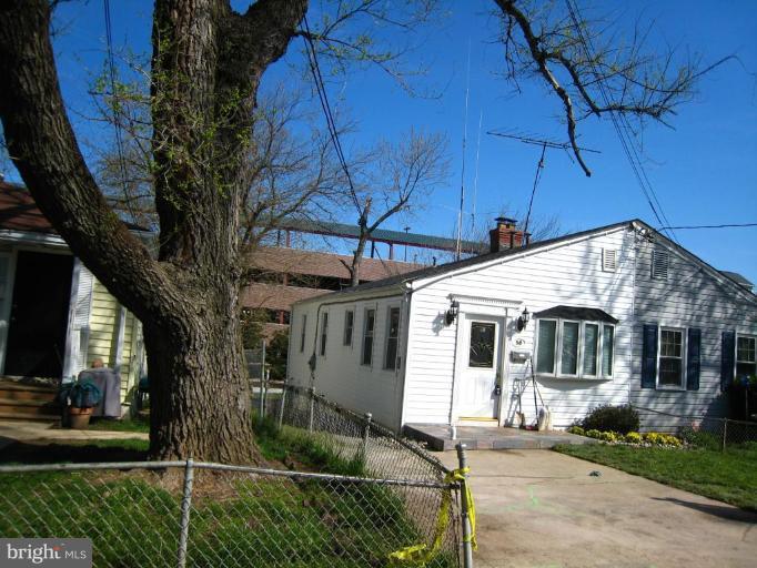50 East Reed Avenue Alexandria, VA 22305 - Photo 1 of 13 Exterior (Main)