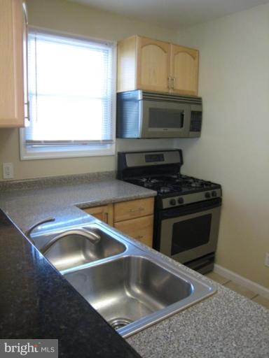 50 East Reed Avenue Alexandria, VA 22305 - Photo 6 of 13 Kitchen #2