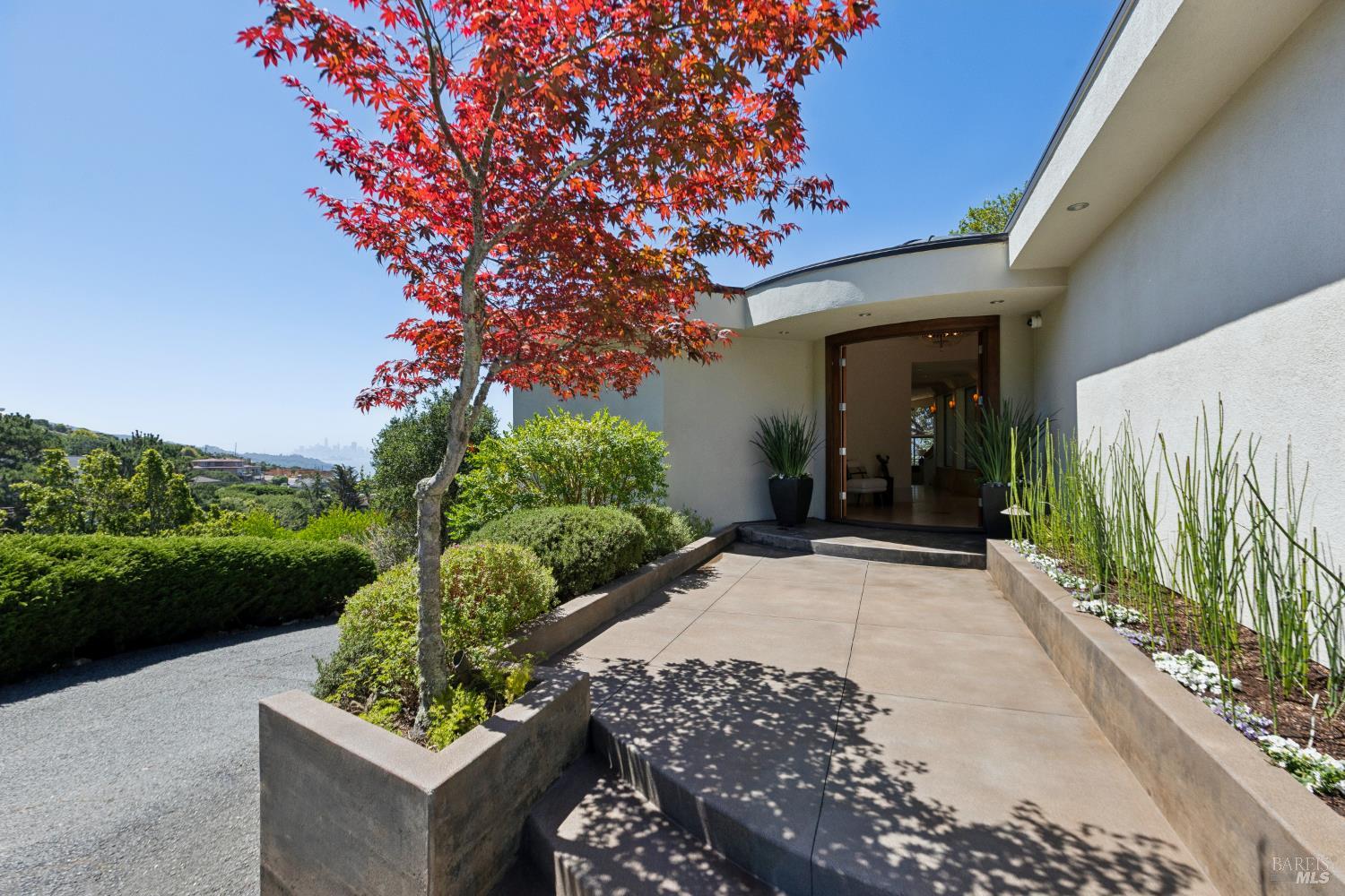 21 Tara Hill Road Tiburon, CA 94920 - Photo 7 of 52