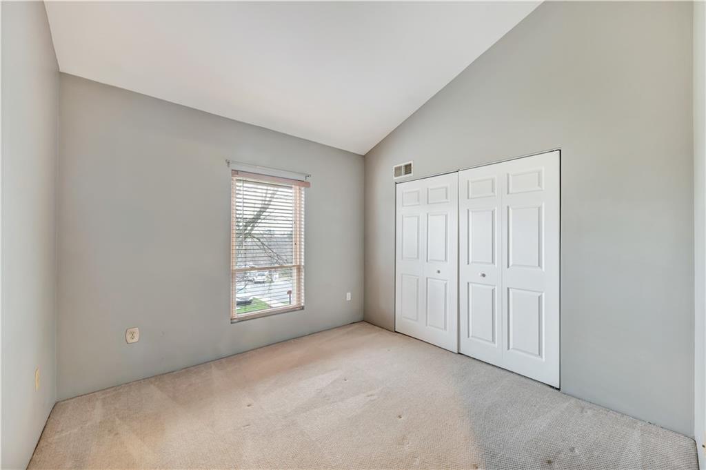 2403 Kenzie Road Pittsburgh, PA 15205 - Photo 9 of 25 Gallery Image 9