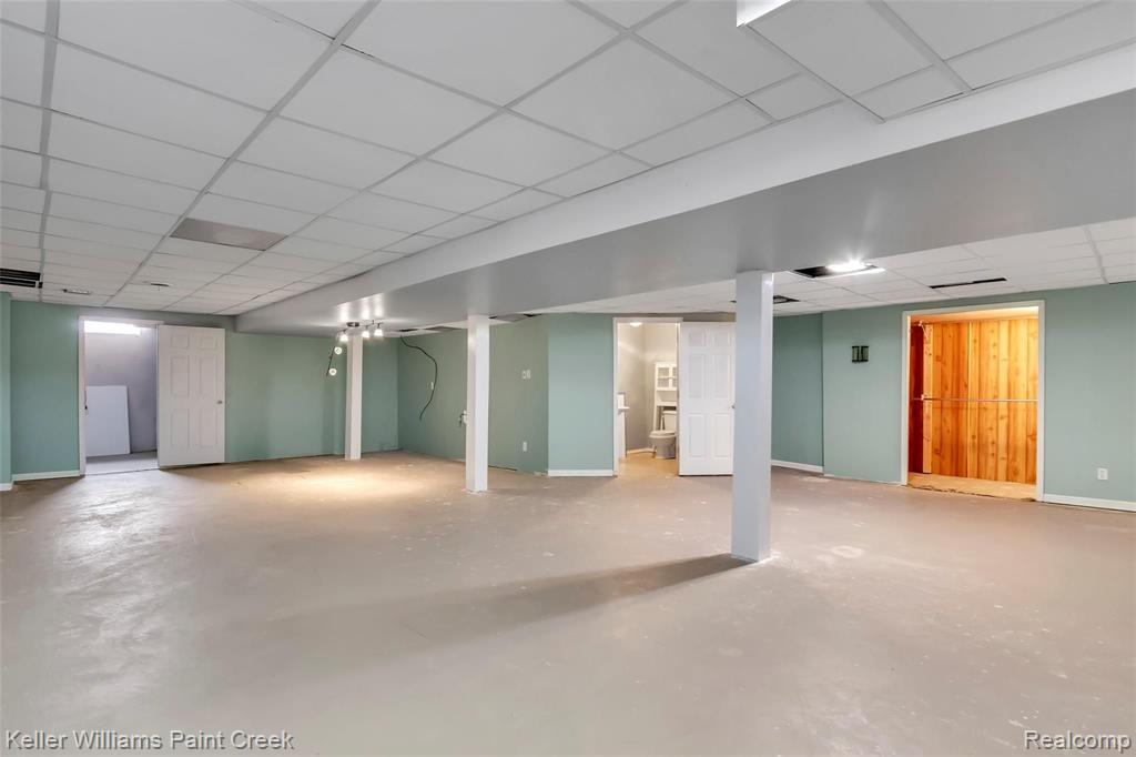 2040 Somerville Road Rochester Hills, MI 48307 - Photo 43 of 63