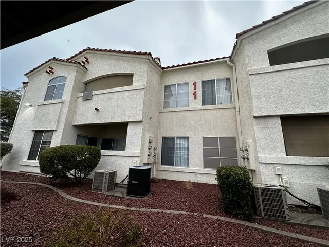 $1,700 | 698 South Racetrack Road, Unit 1114, Henderson, NV 89015