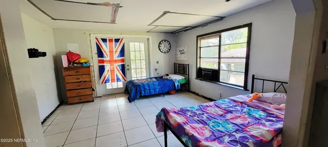 $110,000 | 279 North Cooper Lake Drive, Interlachen, FL 32148