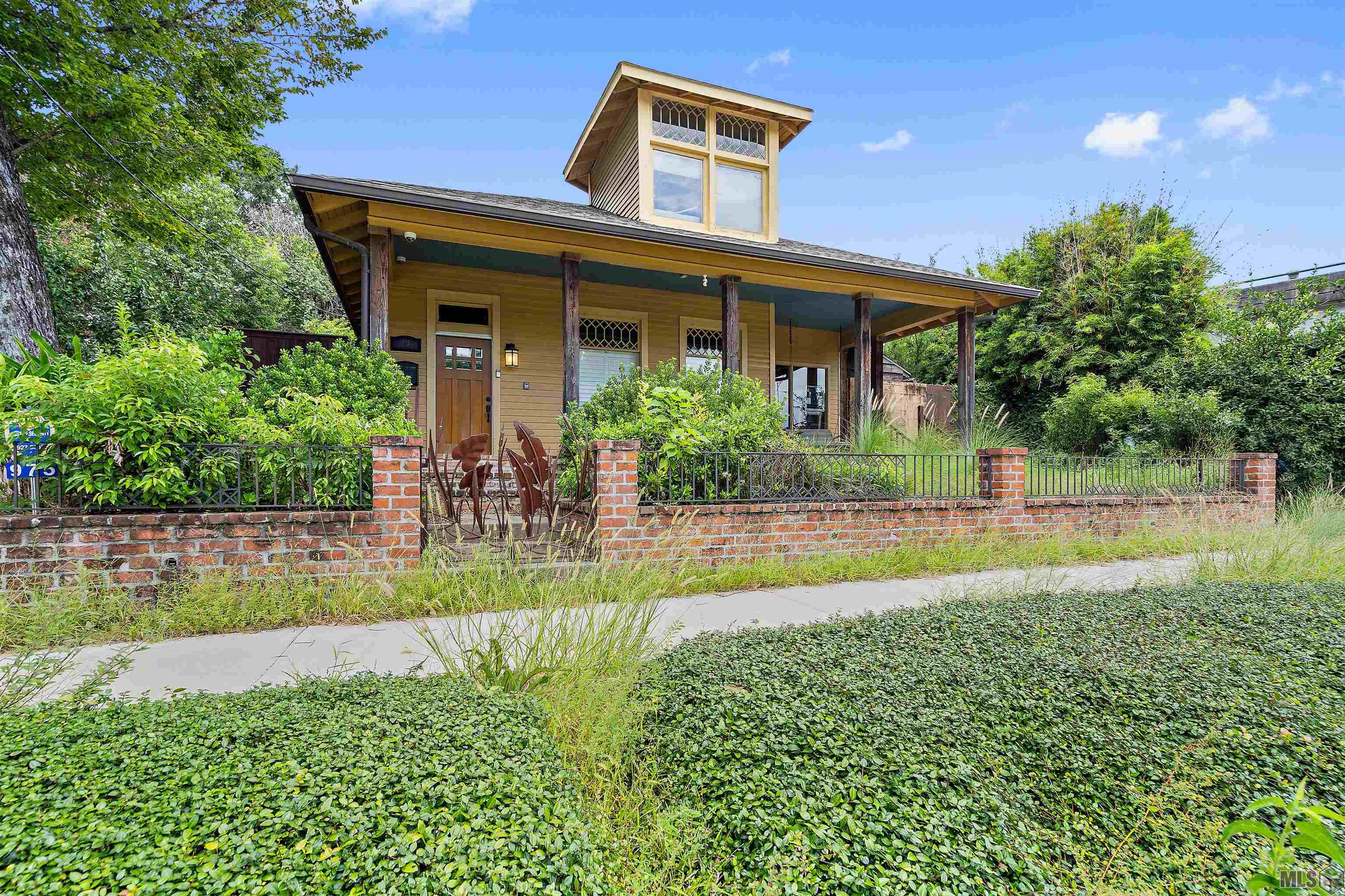 975 Louisiana Avenue Baton Rouge, LA 70802 - Photo 1 of 32