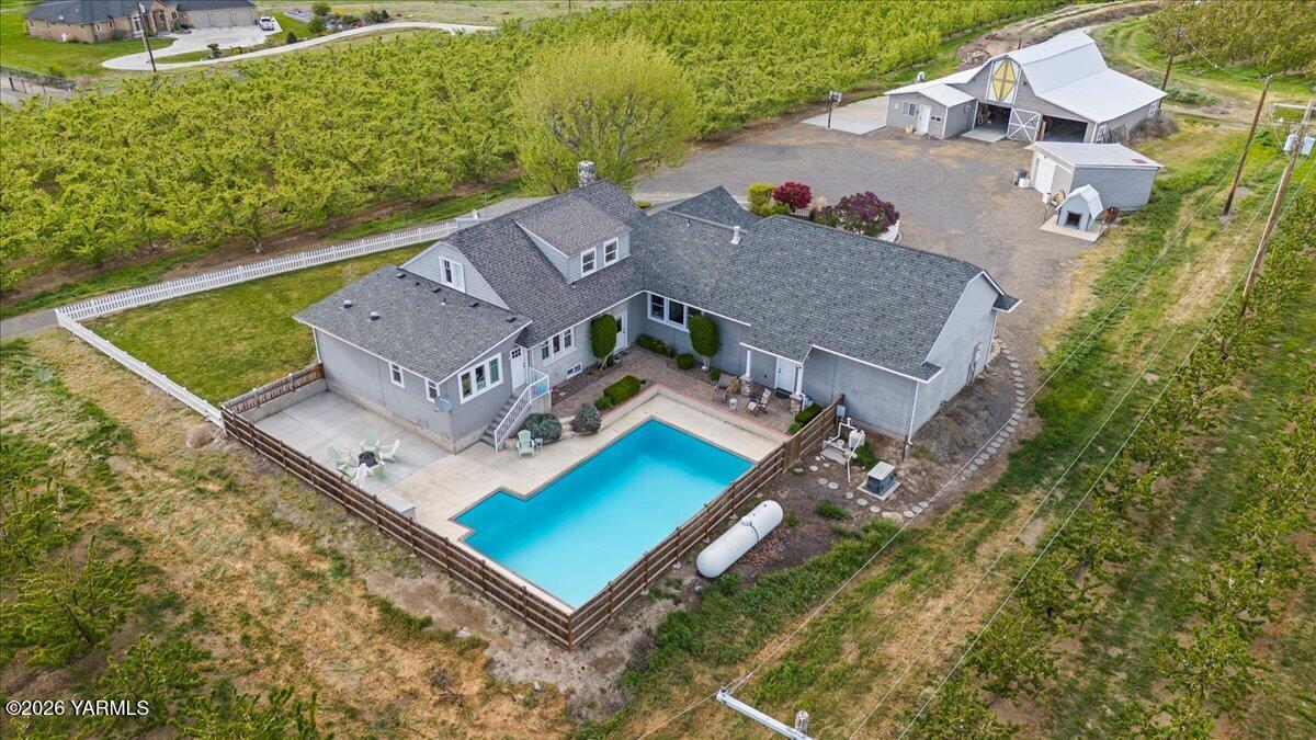 31 Gilbert Rd.  Zillah, WA