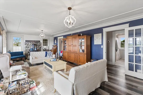 $727,000 | 31 Gilbert Road, Zillah, WA 98953