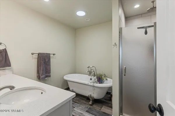 $727,000 | 31 Gilbert Road, Zillah, WA 98953